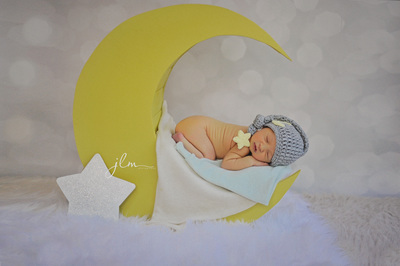 newborn moon prop 